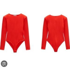ZARA BODYSUIT WITH SHOULDER PADS RED | 0264/315